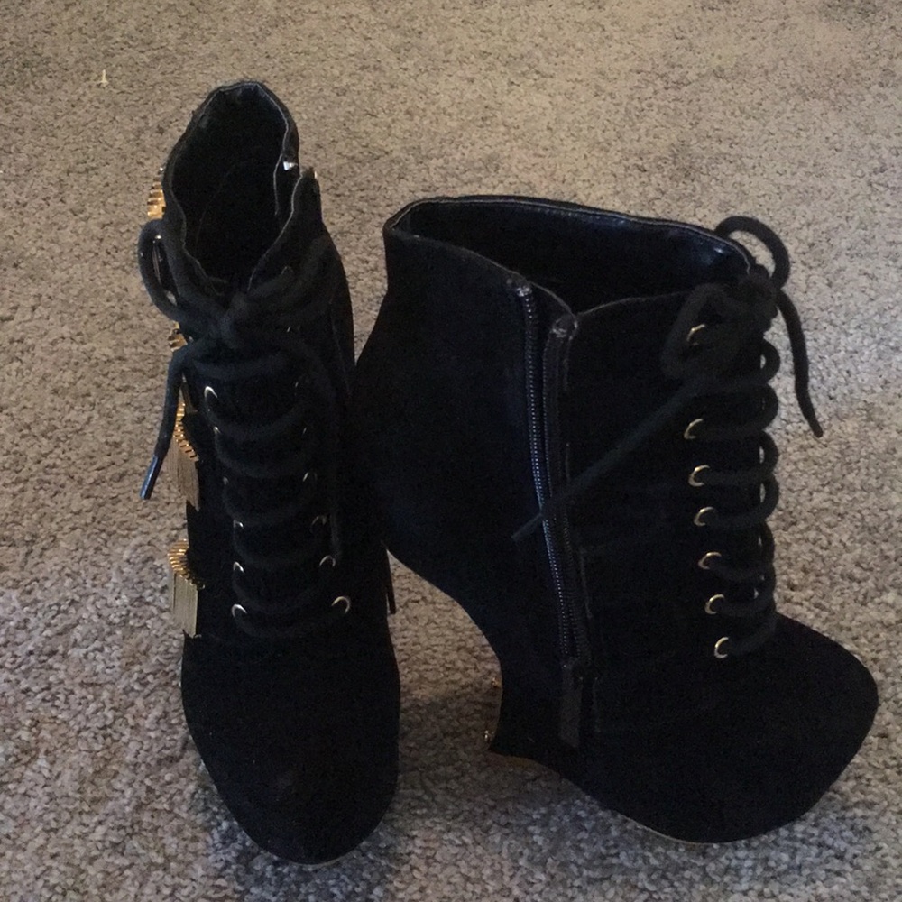 Black velvet heel less platforms!!